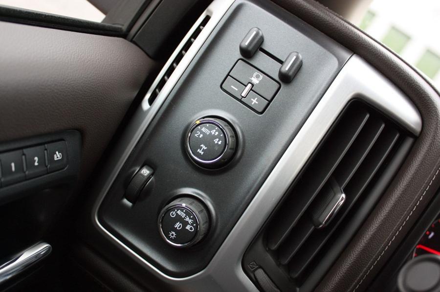  GMC Sierra SLT Crew Cab 2014 года  (фото 111 из 167)